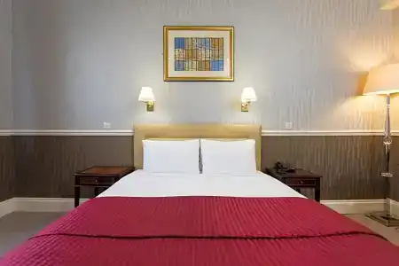 The Clarendon - 110