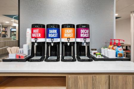 Hampton Inn - 40
