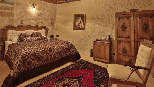 Phocas Cave Suites - 38