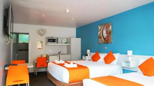 Waterfront Lodge - 56