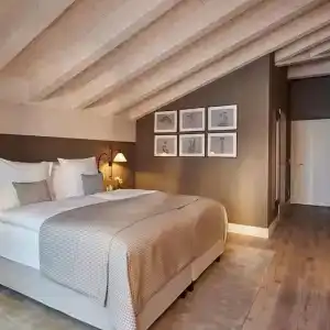 SchlossHouse Zermatt Wellbeing Rooms & Suites - 49