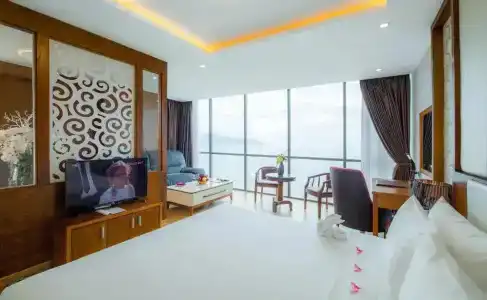Le Hoang Beach Danang - 245