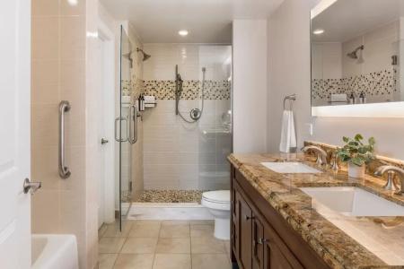 Marriott Lakeshore Reserve - 90