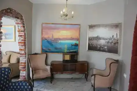 Bahaus Guesthouse Hostel - 4