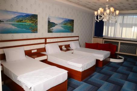 Business Grand - 5