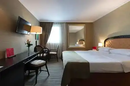 Ramada by Wyndham Sofia City Center - 31