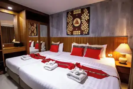 Huen Jao Ban - 64