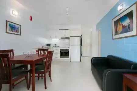 Cairns City Palms - 97