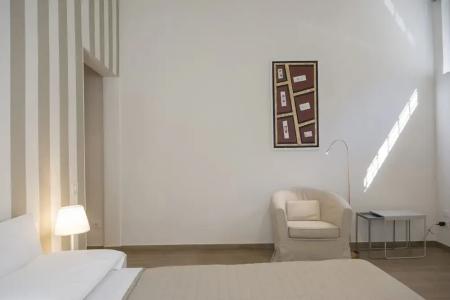Regis Condo - 191