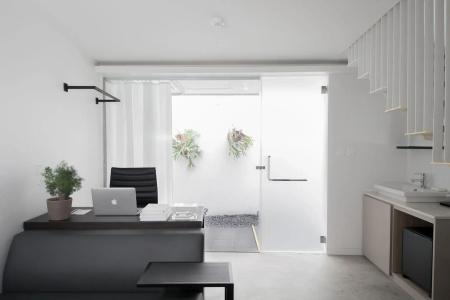 Lloyd's Inn (SG Clean, Staycation Approved) - 6
