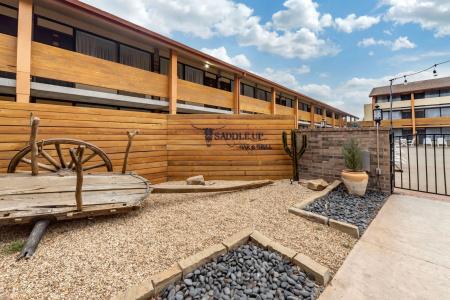 Best Western Plus Saddleback Inn and Conference Center - 26