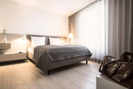 Maximilians Boutique-Landau - 5