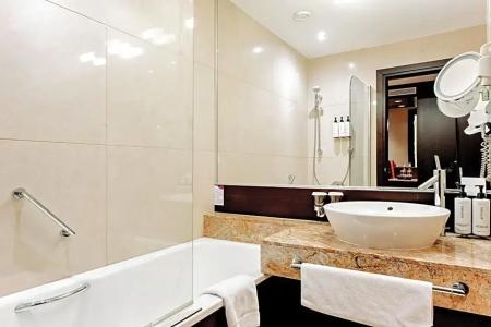 Crowne Plaza Bratislava, An Ihg - 52