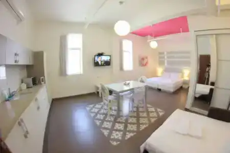 1926 Designed ApartHotel - 3