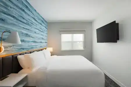 TownePlace Suites by Marriott - 34