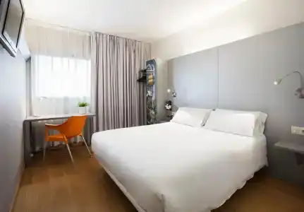 b&b Figueres - 66