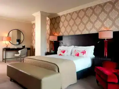 The Westbury - 63