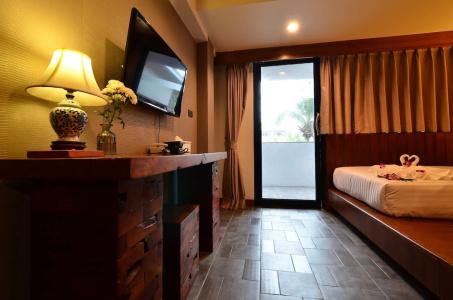 Lap Roi Karon Beachfront by Shanaya - 66