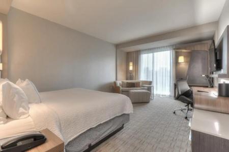 Courtyard by Marriott - 131