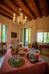 b&b La Familia - 21