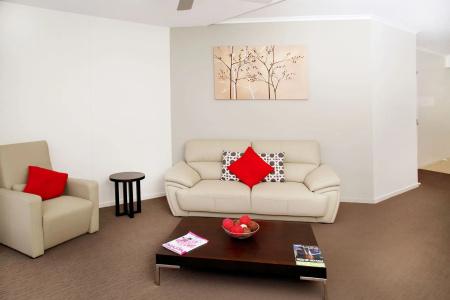 Toowoomba Central Plaza Apartment - 11