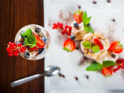 Grape Town -, Spa, Sport, Bowling, Squash, Restaurant - 10