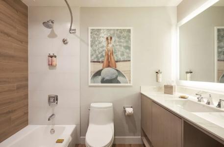 The Waterfront Beach Resort, A Hilton - 171