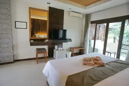 The Hideaway Resort - 4