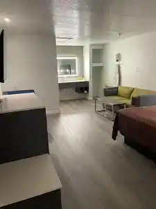 Travelodge By Wyndham San Antonio Lackland a f b - 83