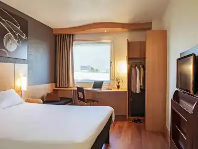 Ibis Cornella - 7