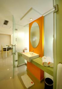 & Residences Riverview Kuta - Associated Harris - 17