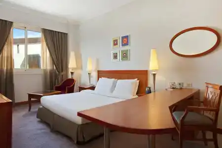 Hilton Alexandria Green Plaza - 4