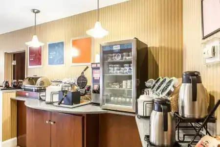 Comfort Inn & Suites West - Lookout Mountain - 12