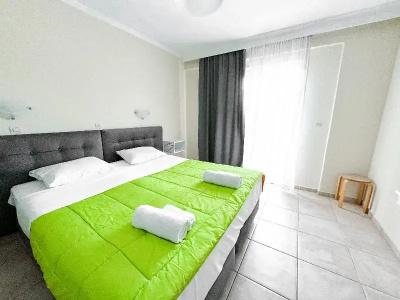 Kavos Plaza - 79