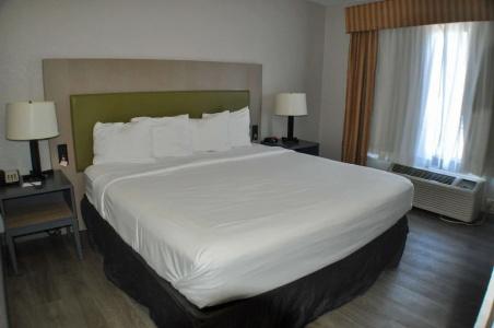 Country Inn & Suites by Radisson, West, KS - 58