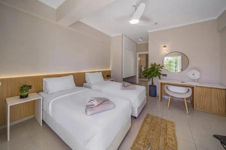 Notos Heights & Suites - 209