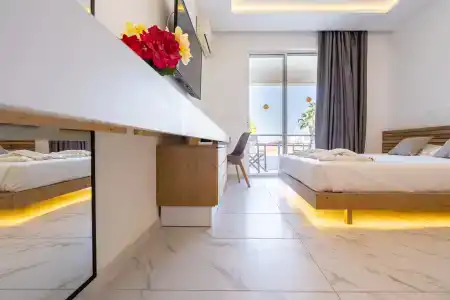 Lardos Bay - 2
