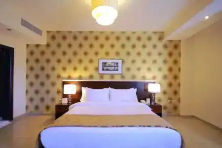 City Rose Suites - 214