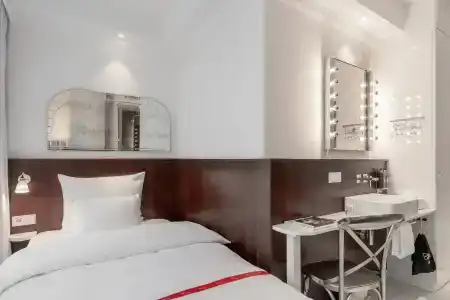 Ruby Coco Dusseldorf - 11
