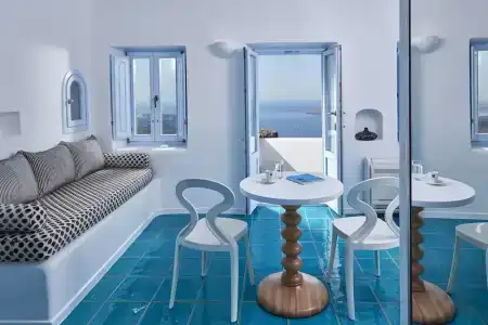 Astra Suites - 281