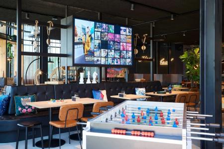 Moxy Amsterdam Schiphol Airport - 21