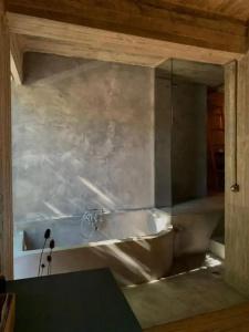 In Gallery & Spa - 124