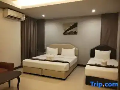 Nutchana Hill Boutique - 70