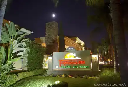 Tropicana Inn and Suites - 9