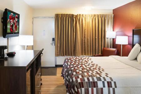 Red Roof Inn Indianapolis East - 34