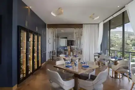 La Jolla, Curio Collection by Hilton - 18