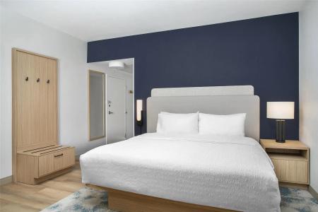 Hampton Inn - 33