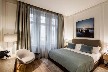 Boho Prague - Small Luxurys - 71