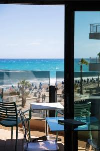 Steris Elegant Beach & - 63