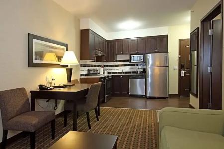 Best Western Pacific Inn - 110